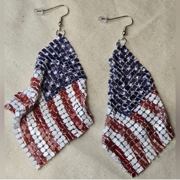 American Flag Mesh Earrings - Picture 2 of 4